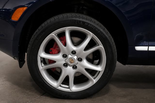 Used 2005 Porsche Cayenne Turbo AWD/4WD image 10