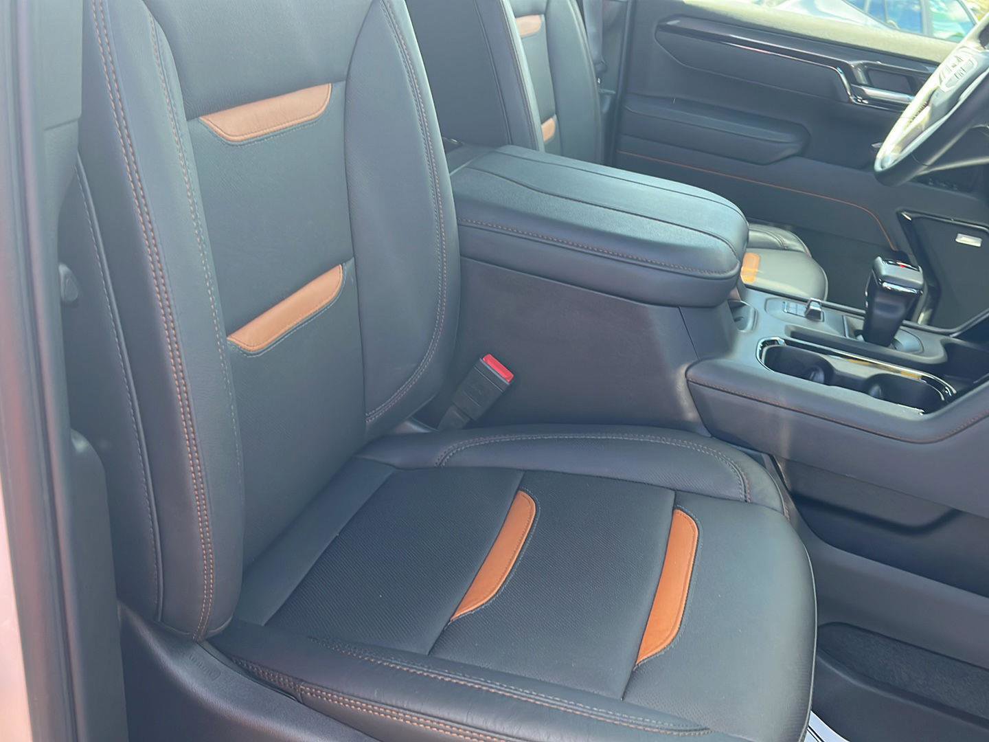 Used 2025 GMC Sierra 1500 AT4 image 30