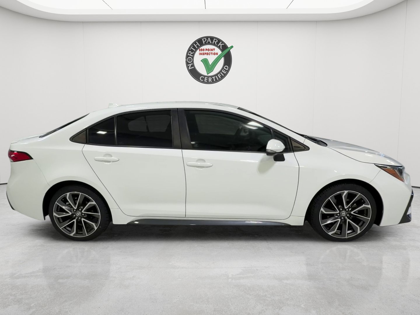 Used 2022 Toyota Corolla SE FWD image 6