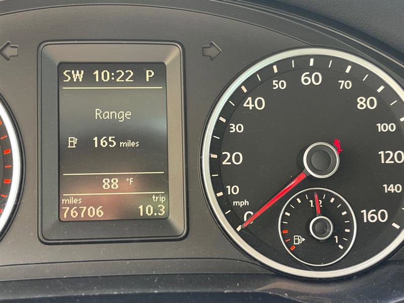 Used 2011 Volkswagen Tiguan S image 26