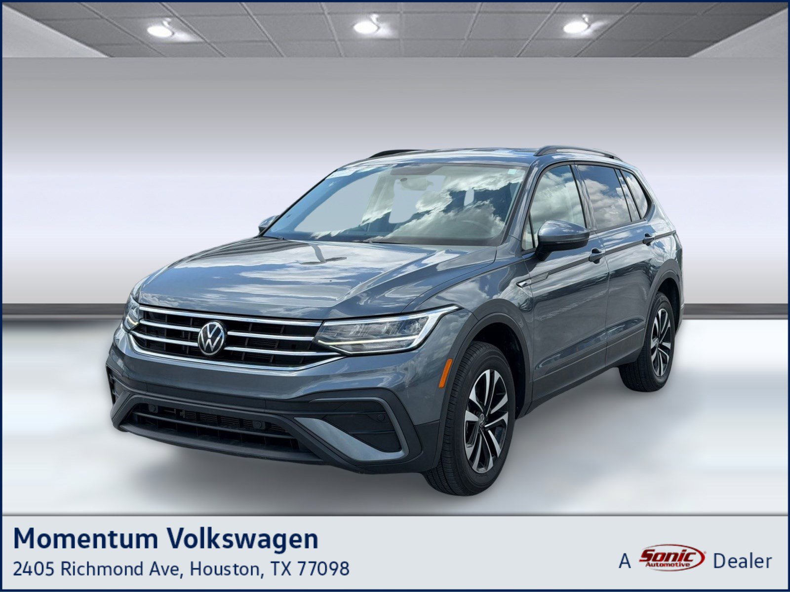 Used 2022 Volkswagen Tiguan S image 1