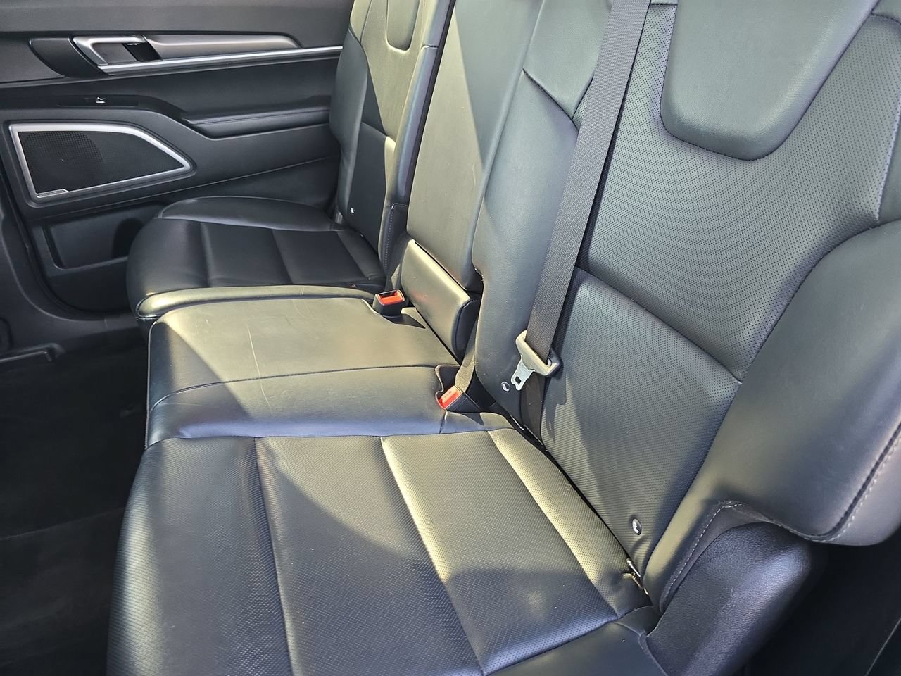 Used 2020 Kia Telluride LX FWD image 25