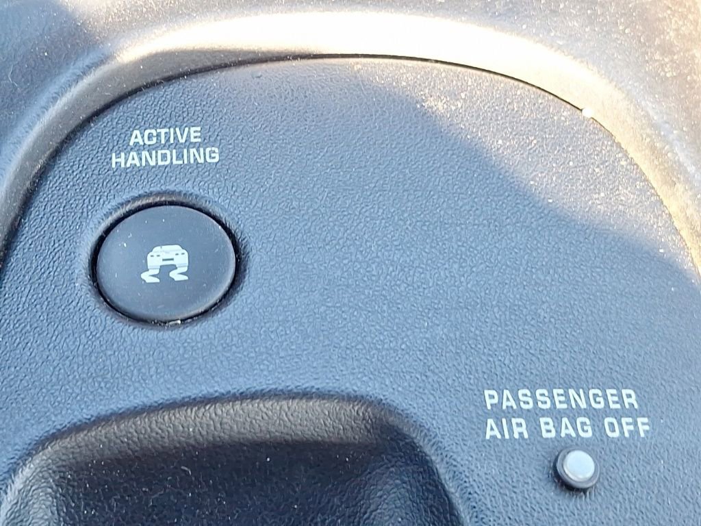 Used 2004 Chevrolet Corvette Base w/ Preferred Equipment Group image 27