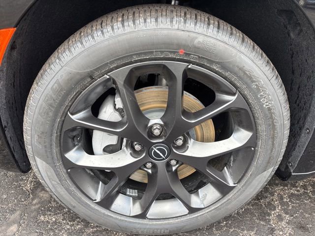 New 2026 Chrysler Pacifica Limited w/ S Appearance Package image 28