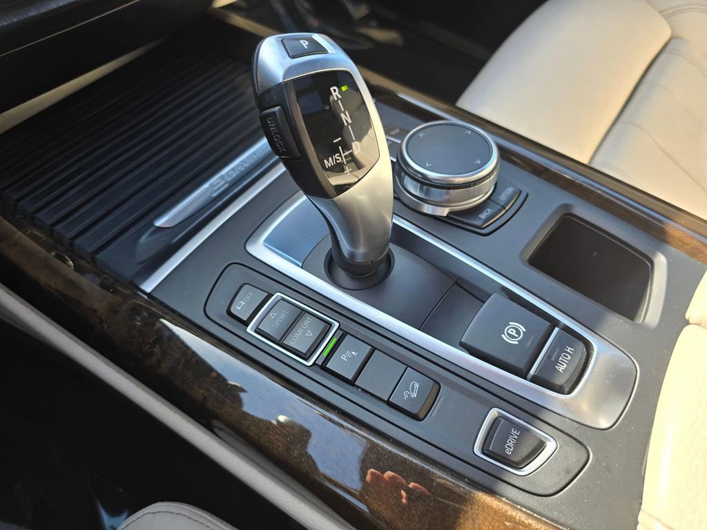 Used 2017 BMW X5 xDrive40e image 37