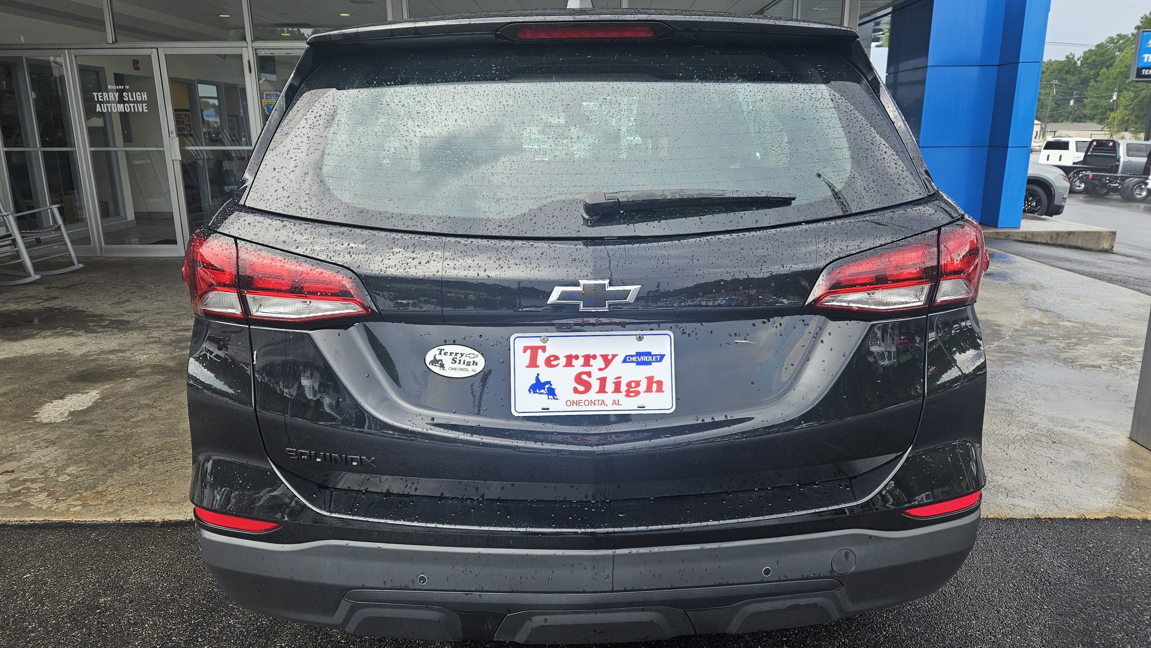Used 2024 Chevrolet Equinox LS w/ Midnight Edition FWD image 7