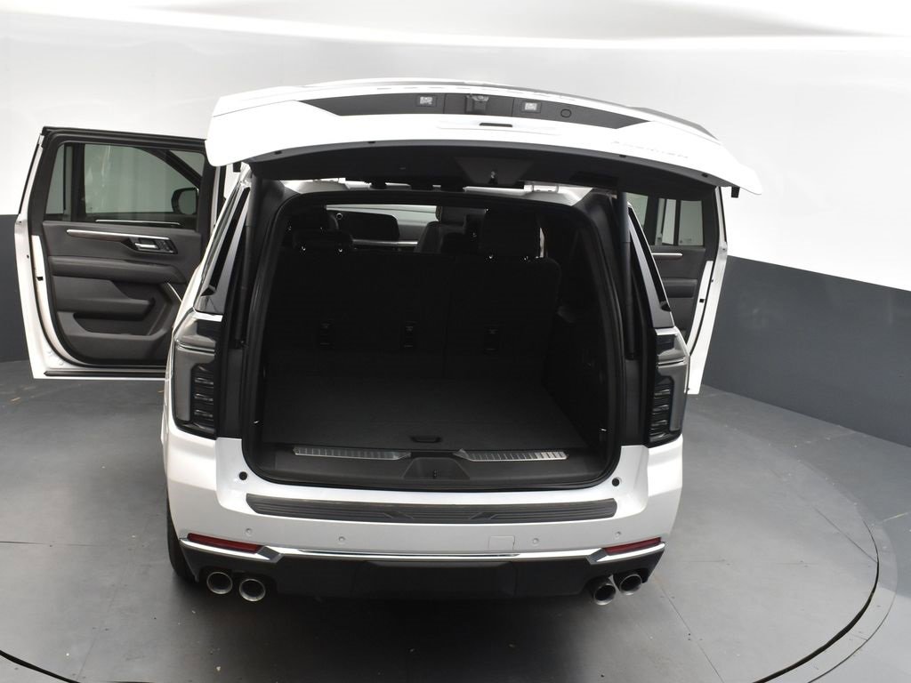 New 2025 Chevrolet Suburban Premier image 49