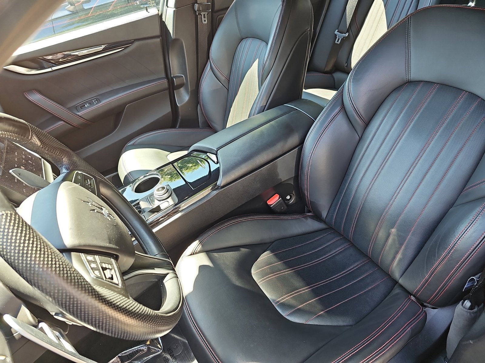 Used 2022 Maserati Ghibli Modena Q4 image 17