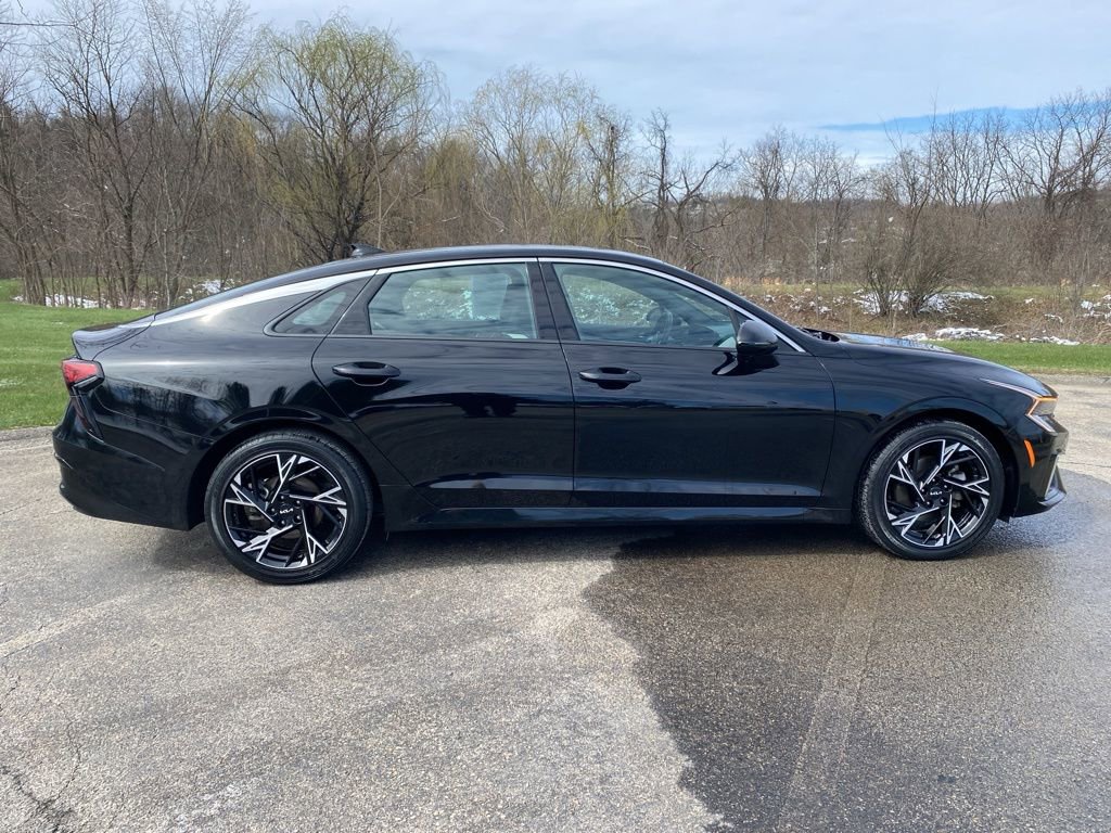 Certified 2025 Kia K5 GT-Line image 2