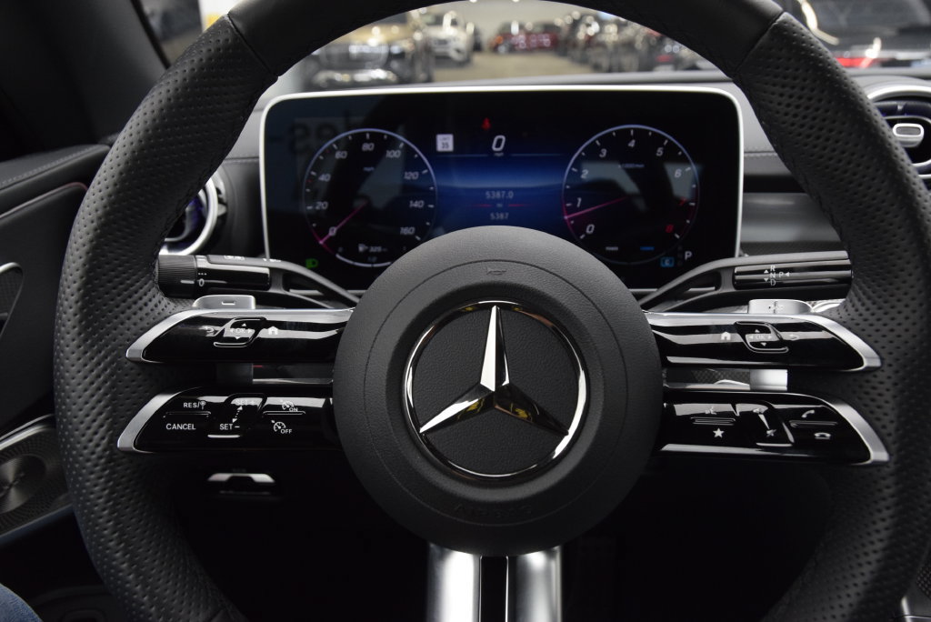 Used 2025 Mercedes-Benz CLE 300 4MATIC Cabriolet image 21
