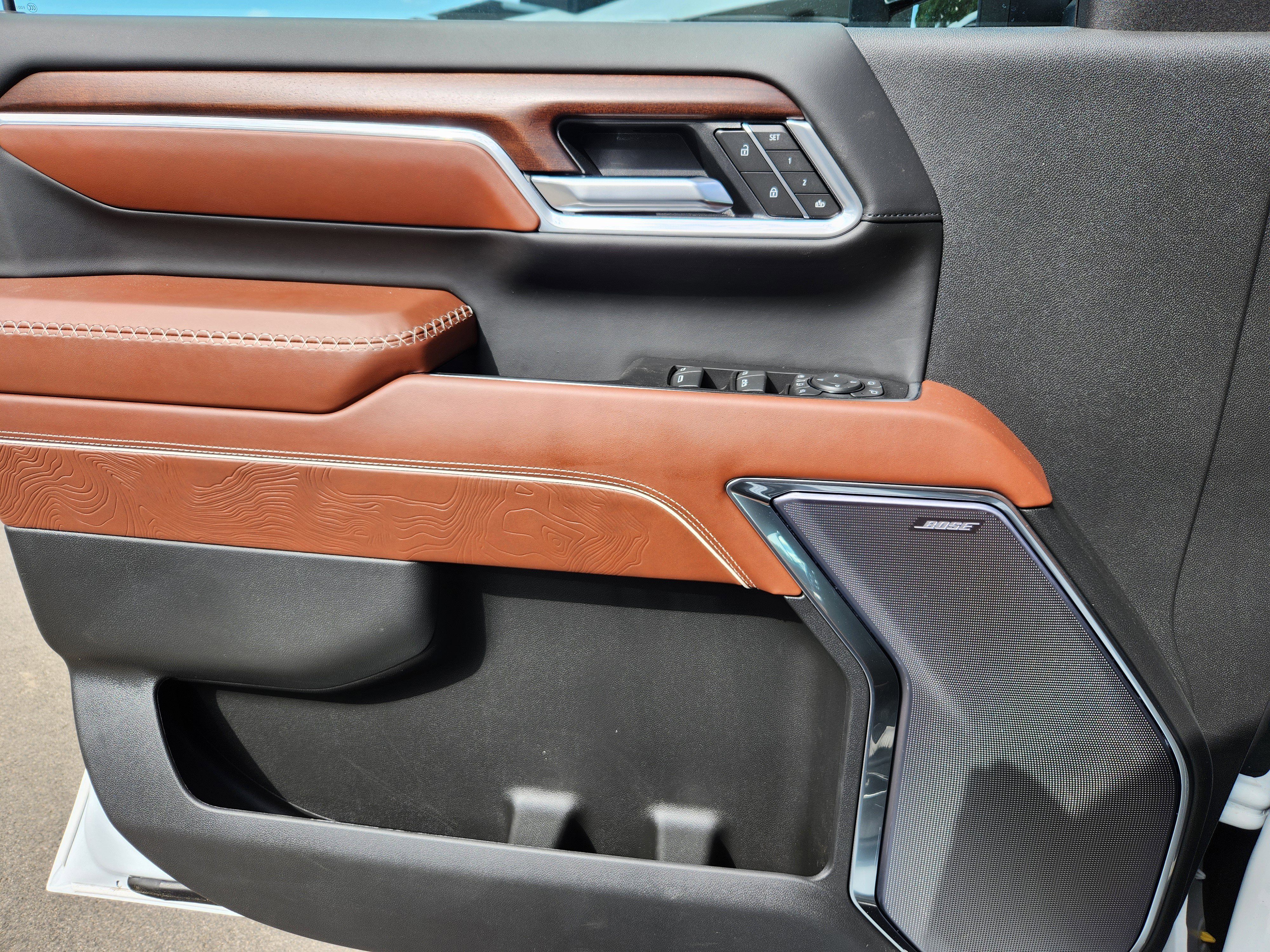 New 2025 GMC Sierra 2500 Denali Ultimate w/ Max Trailering Package image 6