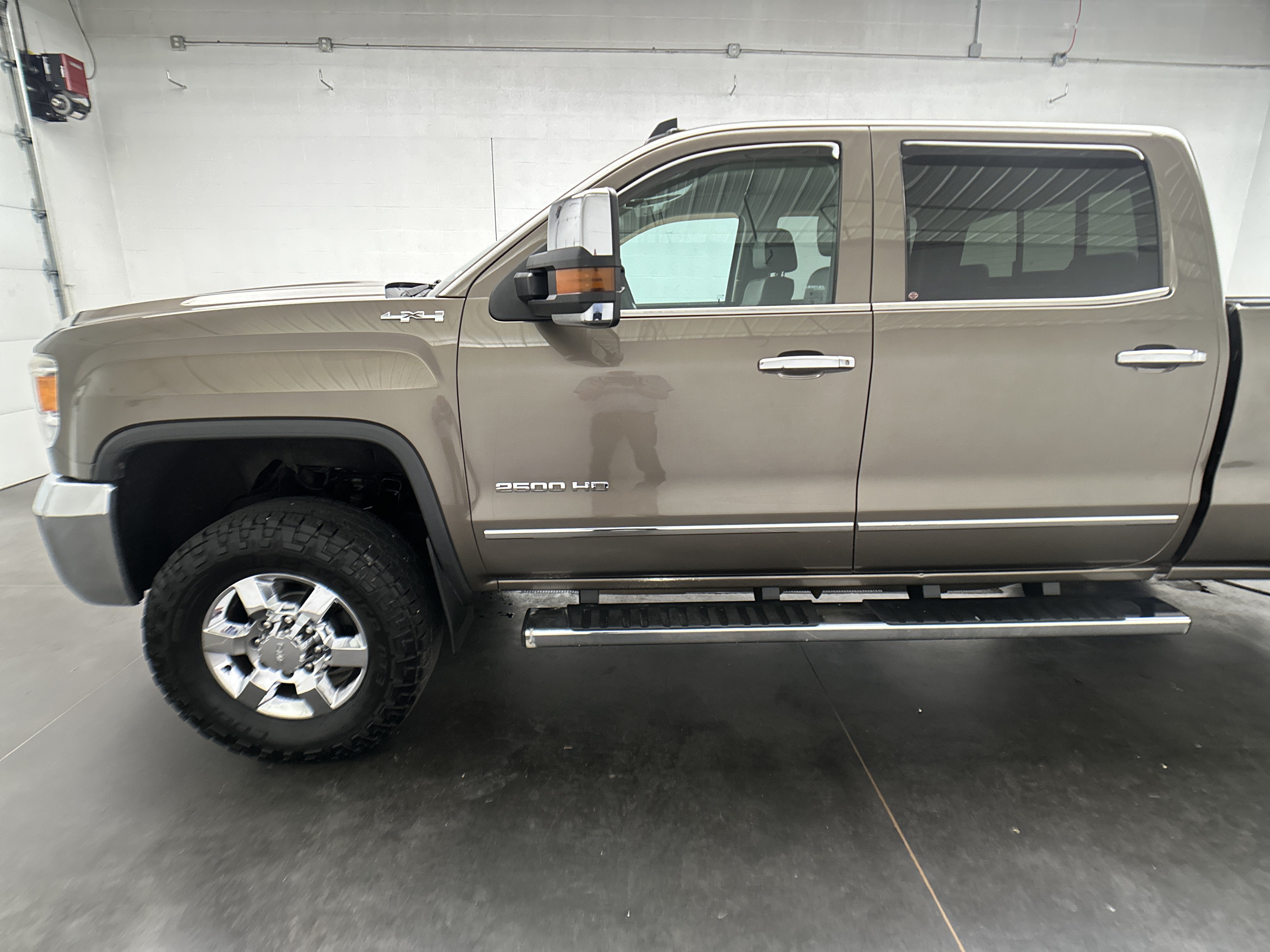 Used 2015 GMC Sierra 2500 SLT AWD/4WD image 5