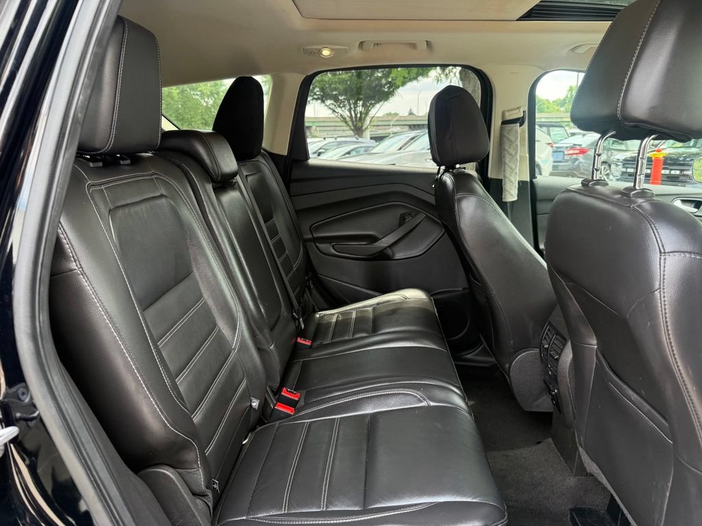 Used 2017 Ford Escape Titanium AWD/4WD image 27