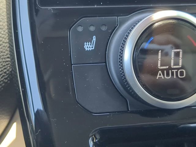 Used 2023 Toyota Highlander XLE image 23