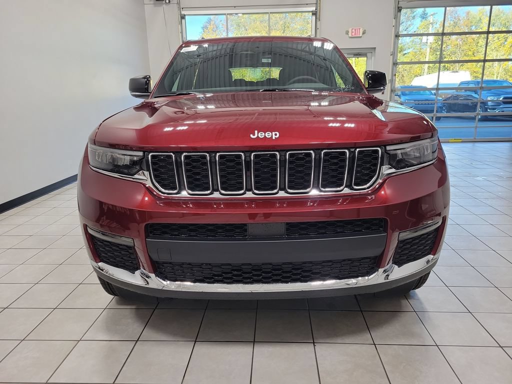 New 2025 Jeep Grand Cherokee L Limited AWD/4WD video 3