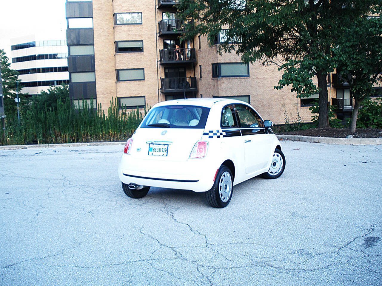 Used 2015 FIAT 500 Pop FWD image 17