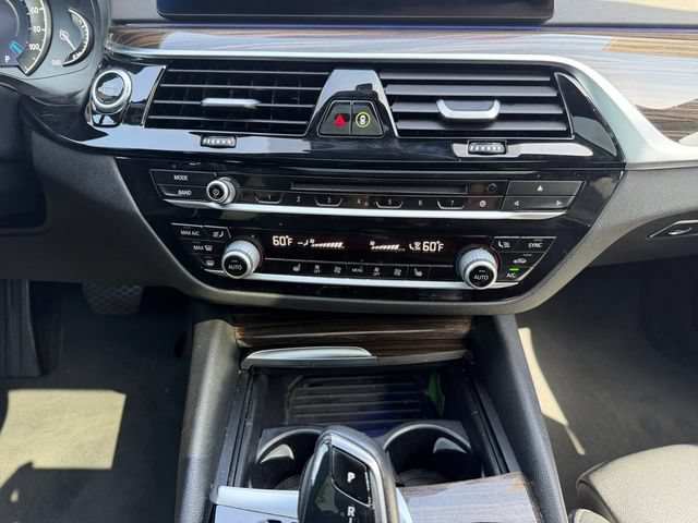 Used 2019 BMW 530e xDrive AWD/4WD image 22