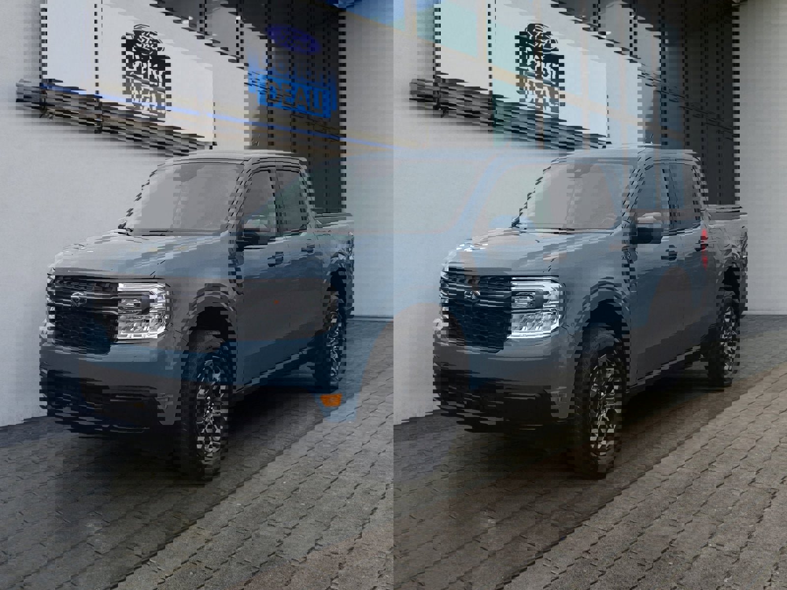 Certified 2022 Ford Maverick XLT w/ XLT Luxury Package image 7