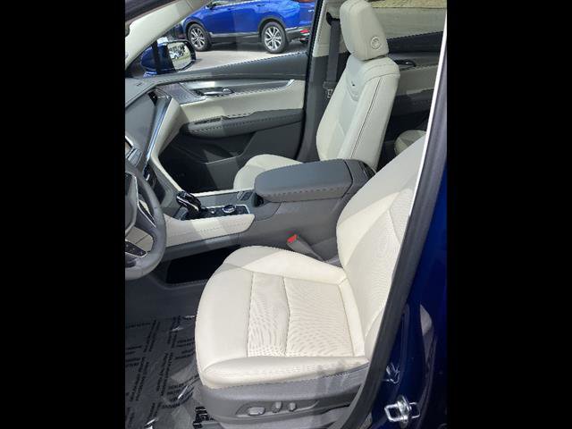 Certified 2024 Cadillac XT5 Premium Luxury w/ Technology Package AWD/4WD image 13