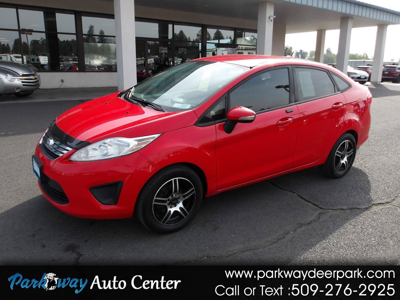 Used 2013 Ford Fiesta SE FWD image 1