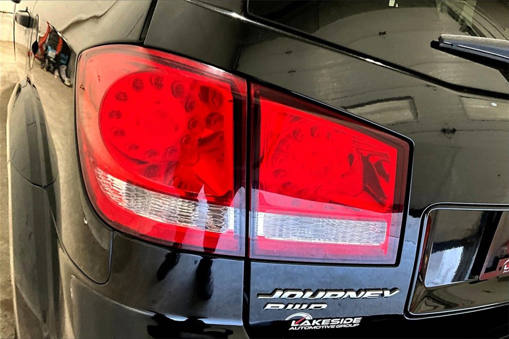 Used 2015 Dodge Journey SXT w/ Flexible Seating Group image 21