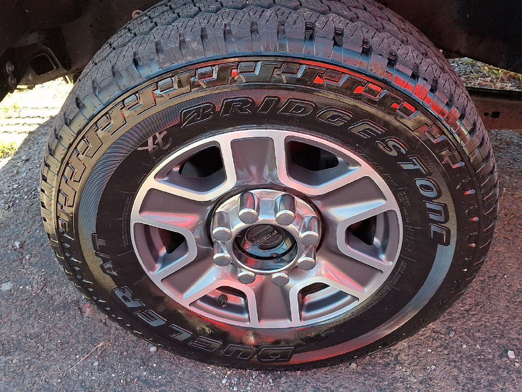 Used 2023 Ford F350 Lariat AWD/4WD image 28