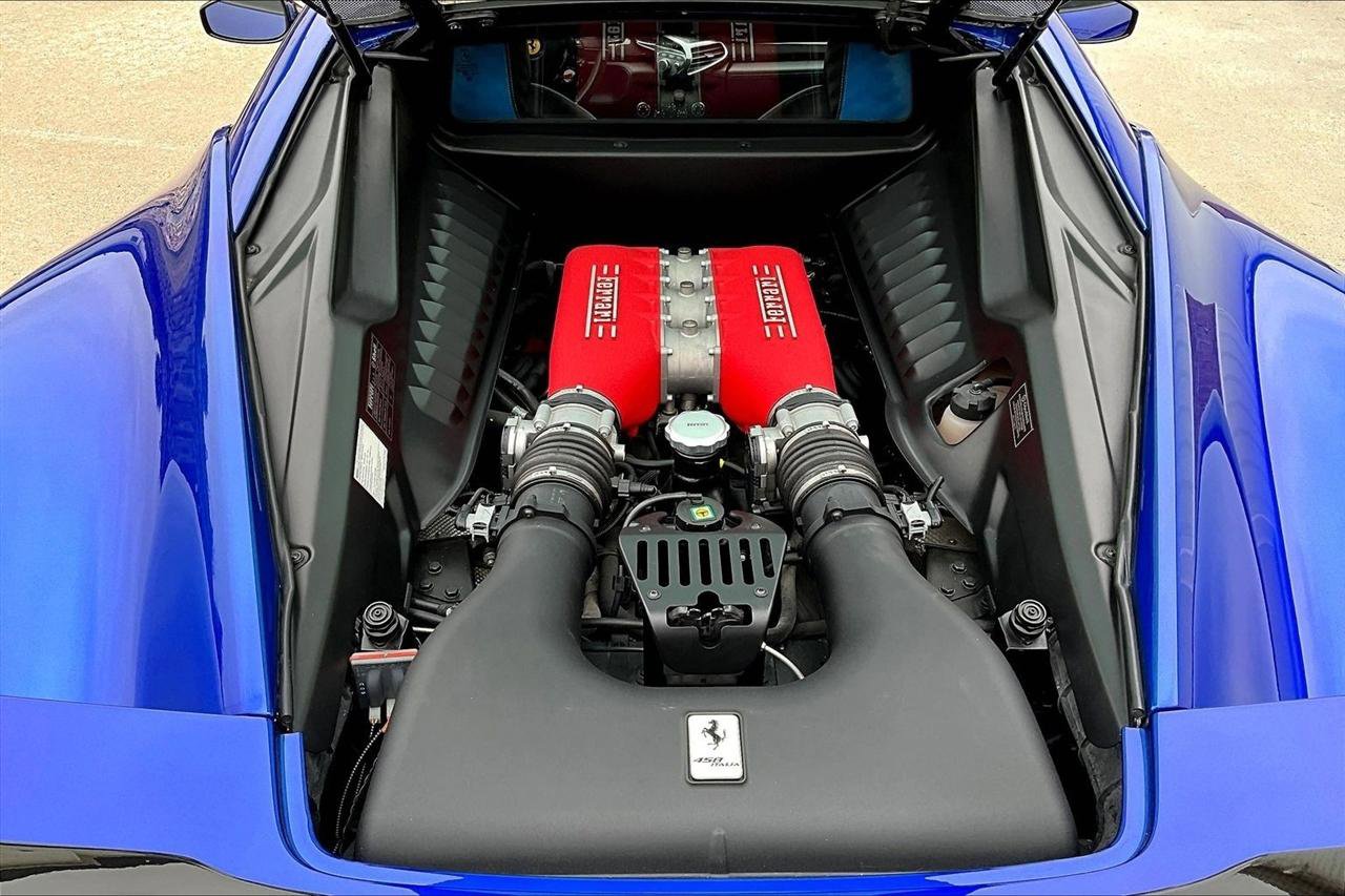 Used 2015 Ferrari 458 Italia Coupe image 28