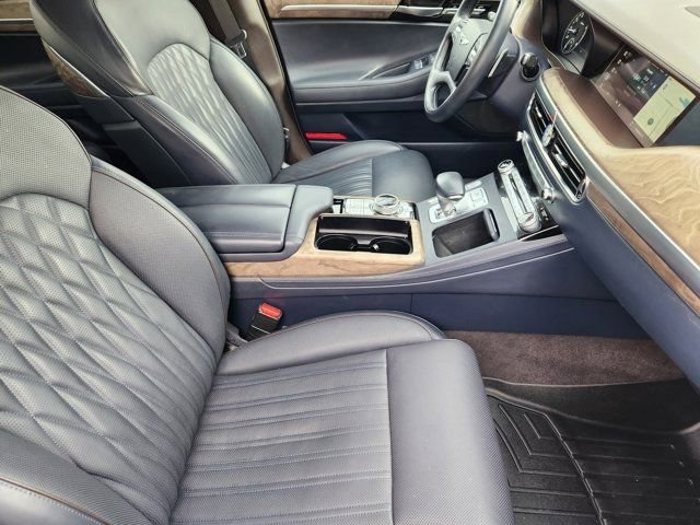 Used 2021 Genesis G90 3.3T Premium image 19