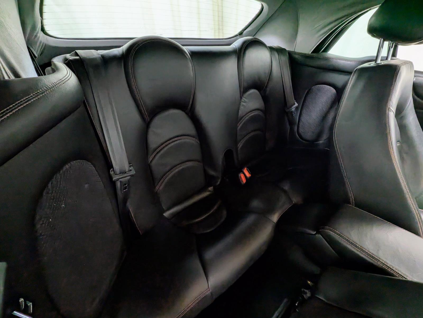 Used 2001 Jaguar XKR Convertible image 28