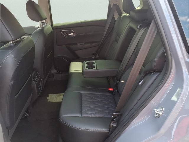 New 2026 Nissan Rogue Platinum AWD/4WD image 33