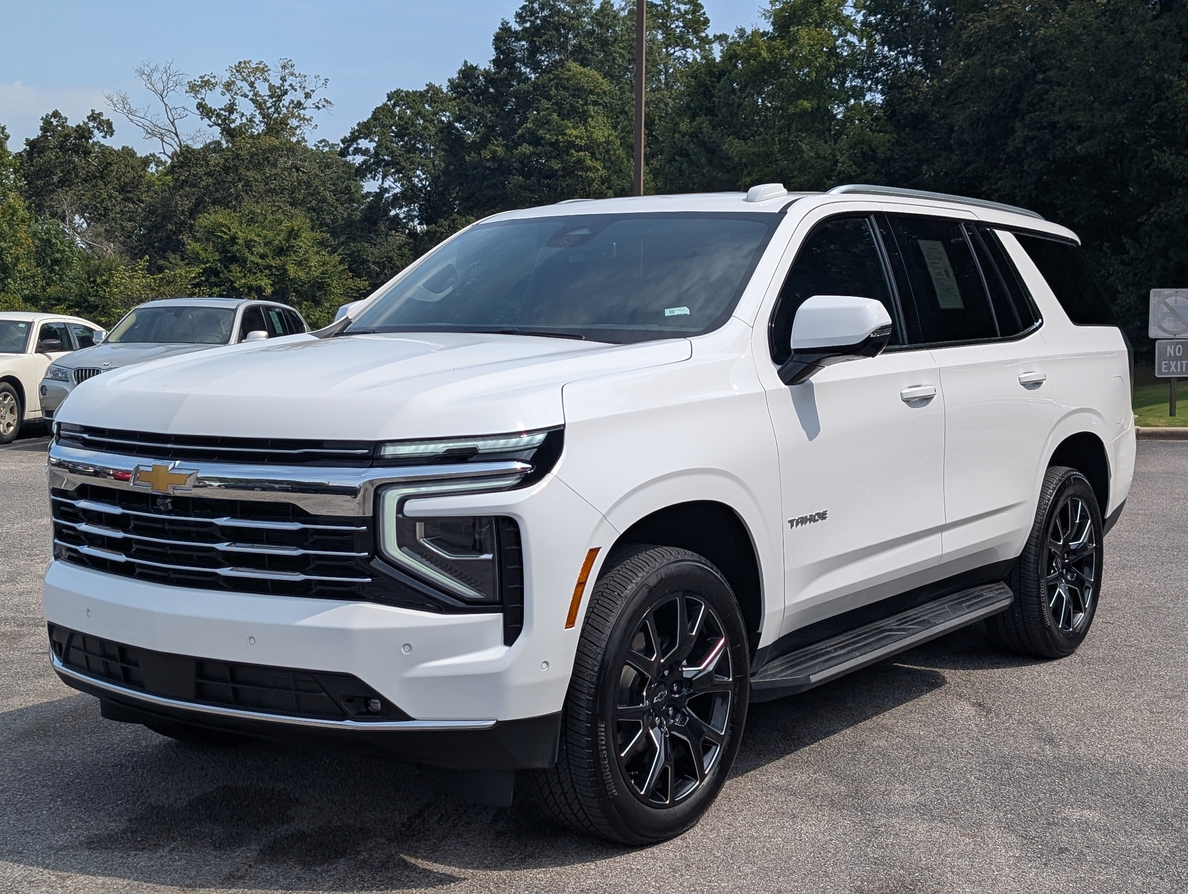 Used 2026 Chevrolet Tahoe LT w/ Comfort Package AWD/4WD image 5