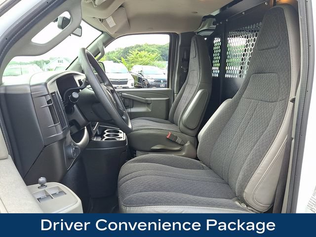 Used 2024 GMC Savana 2500 w/ Driver Convenience Package RWD image 2