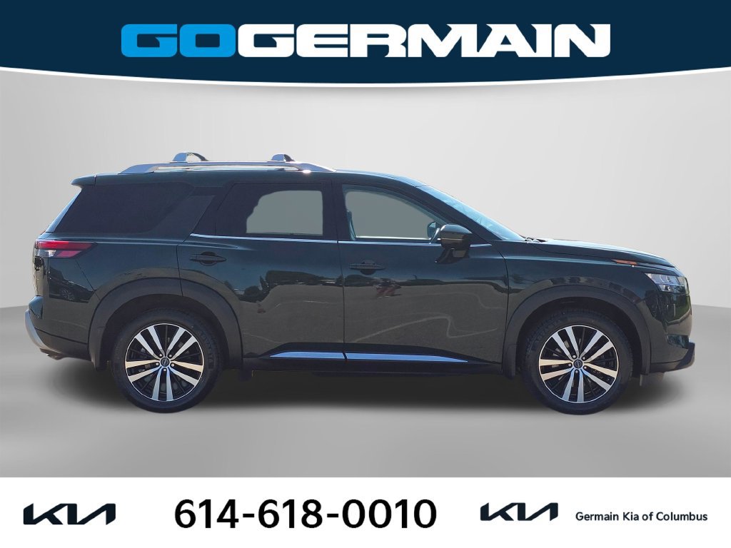 Used 2023 Nissan Pathfinder Platinum AWD/4WD image 6