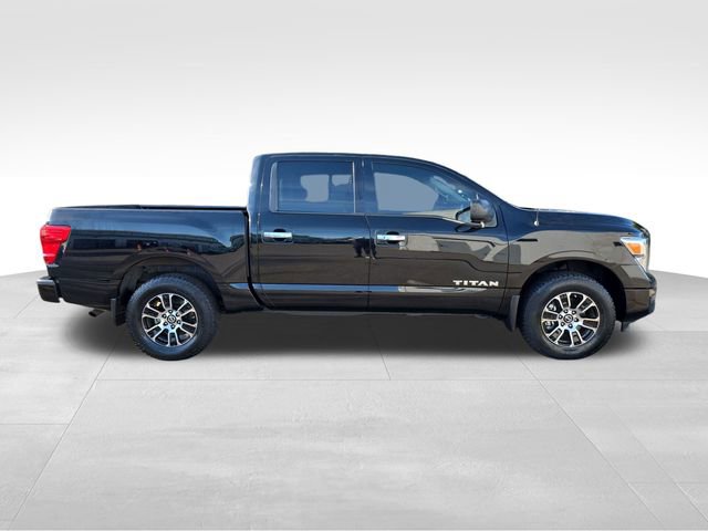 Used 2021 Nissan Titan SV w/ SV Convenience Package image 8