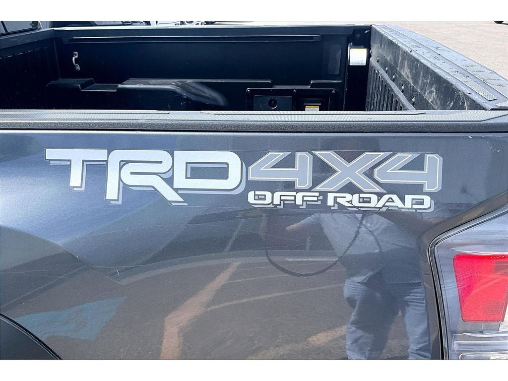 Used 2022 Toyota Tacoma TRD Off-Road AWD/4WD image 34