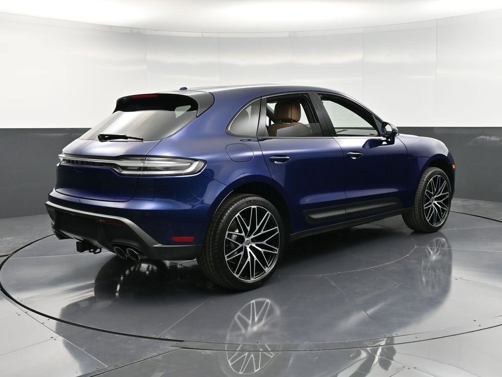 New 2026 Porsche Macan image 8