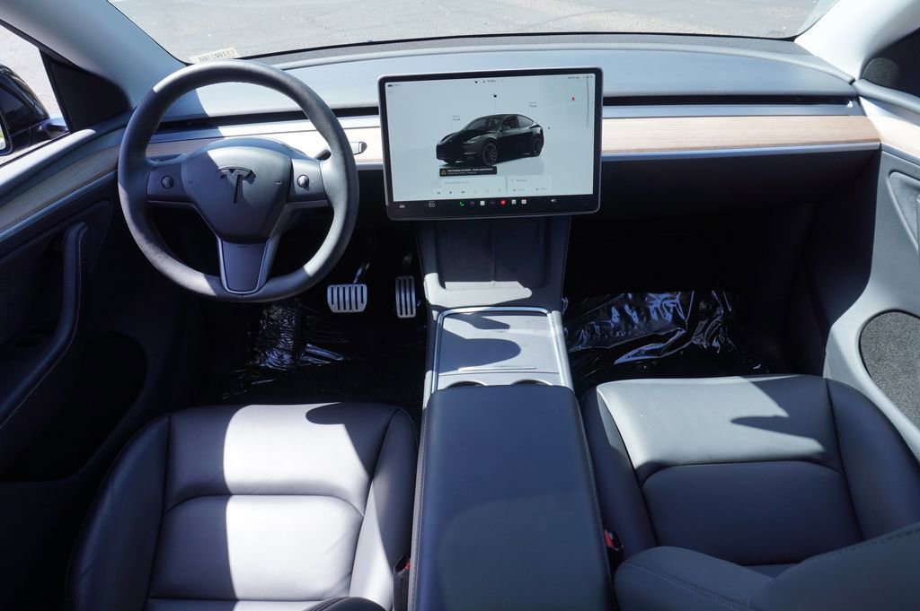 Used 2024 Tesla Model Y Performance AWD/4WD image 13