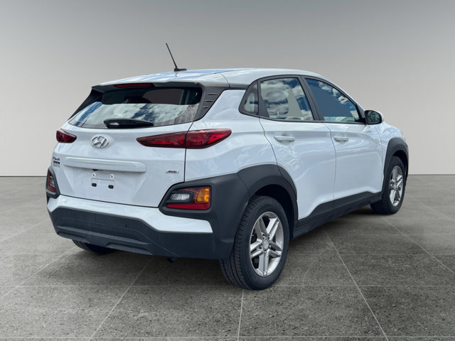 Used 2018 Hyundai Kona SE AWD/4WD image 5