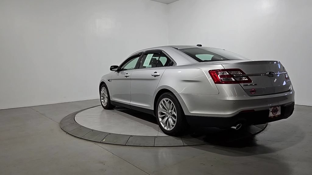 Used 2016 Ford Taurus Limited FWD image 3
