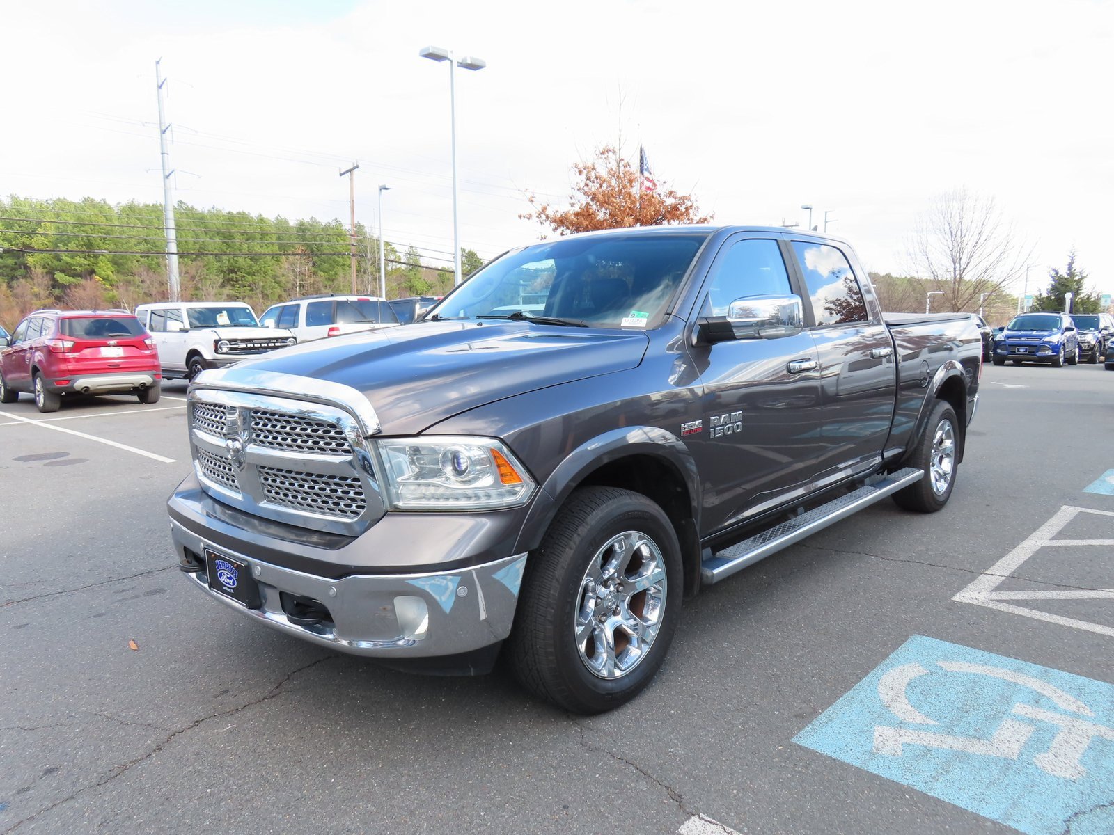 Used 2014 RAM 1500 Laramie w/ Convenience Group image 3