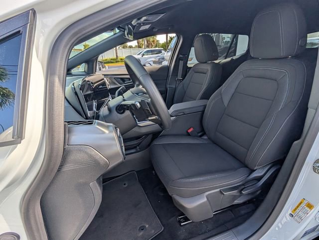 New 2026 Chevrolet Equinox EV LT image 4