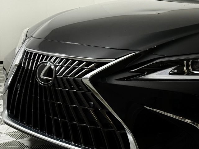 Used 2025 Lexus ES 300h w/ Premium Package FWD image 16