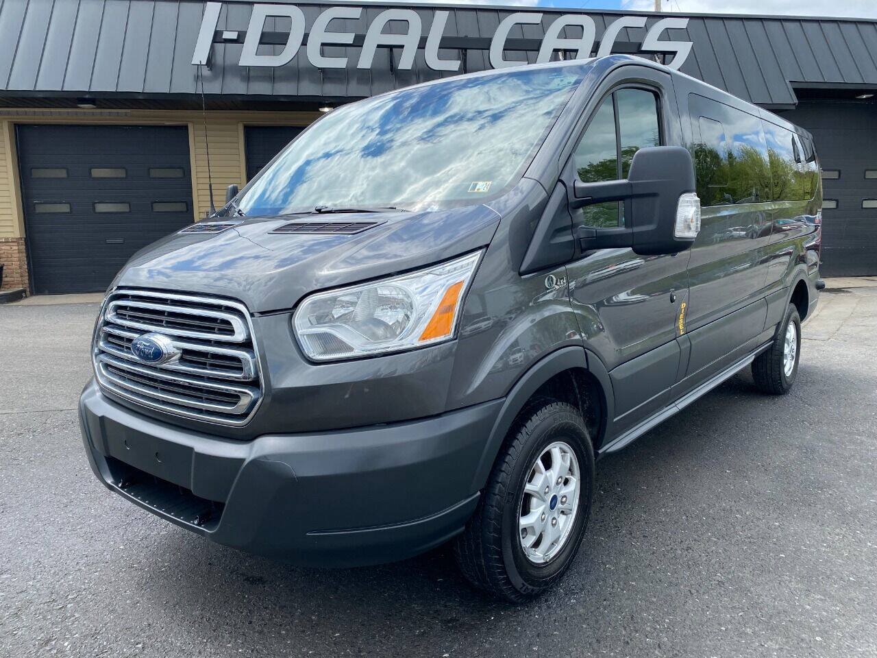 Used 2016 Ford Transit 350 XLT RWD image 47