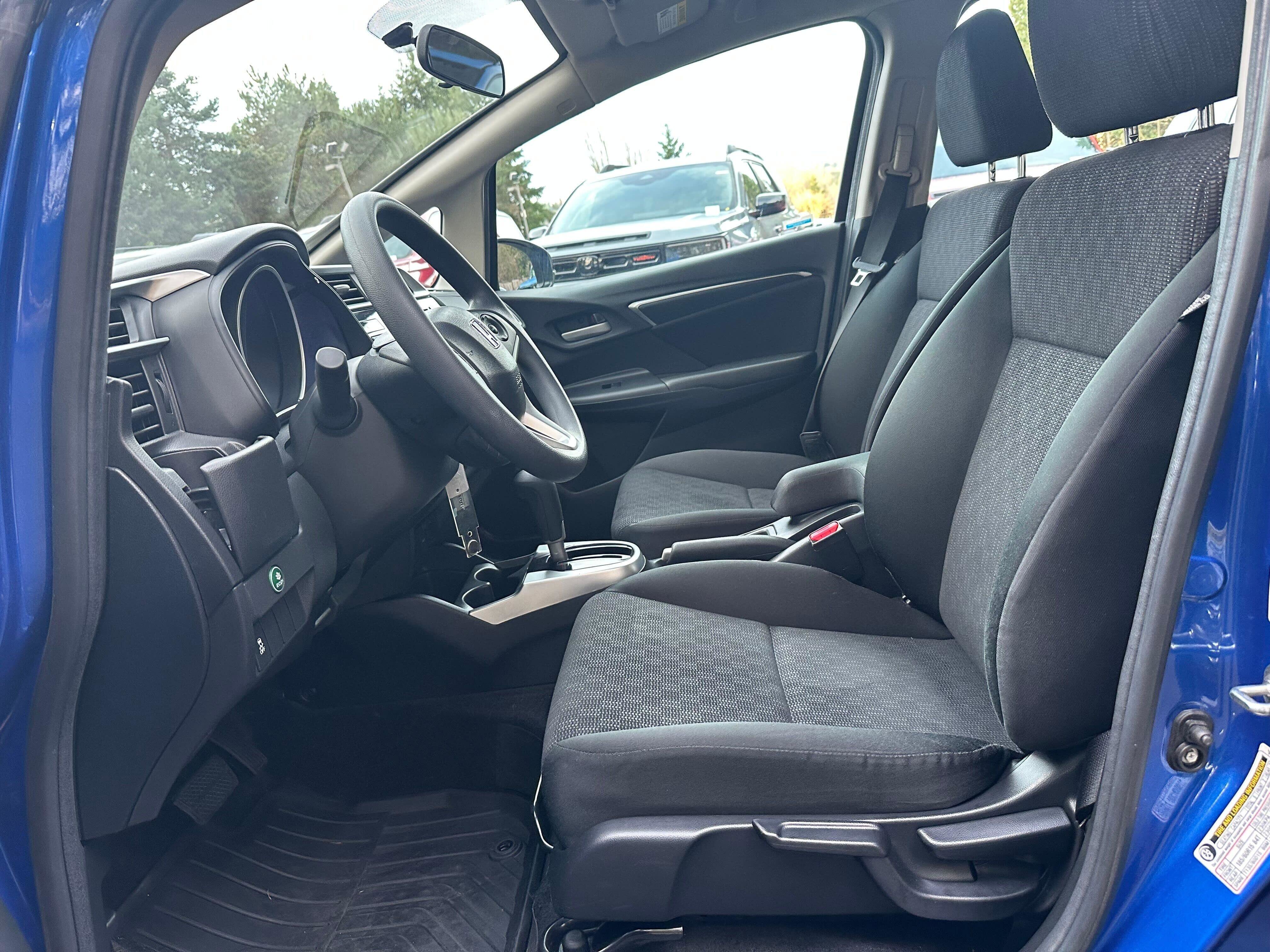 Used 2015 Honda Fit LX image 19