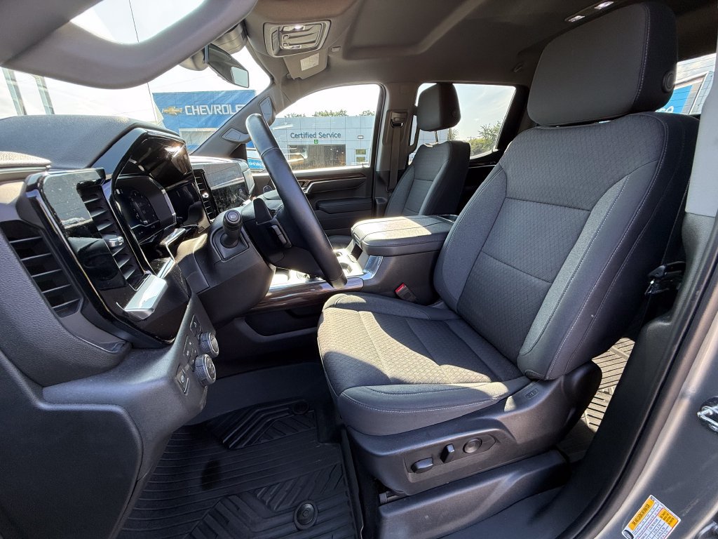 Certified 2023 Chevrolet Silverado 1500 LT AWD/4WD image 17
