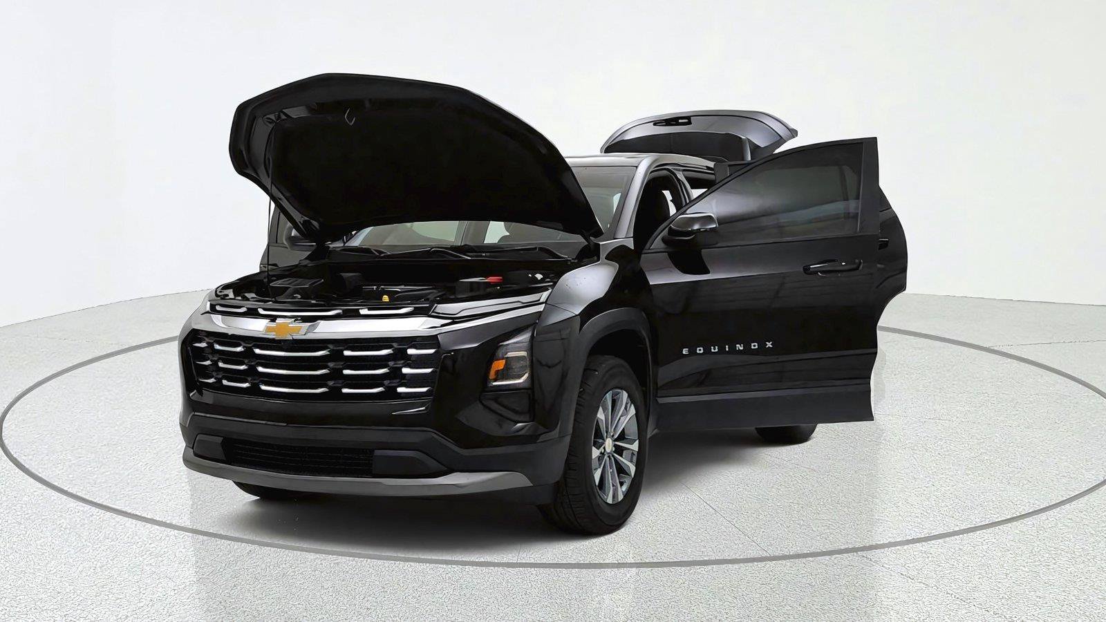 Used 2025 Chevrolet Equinox LT FWD image 10