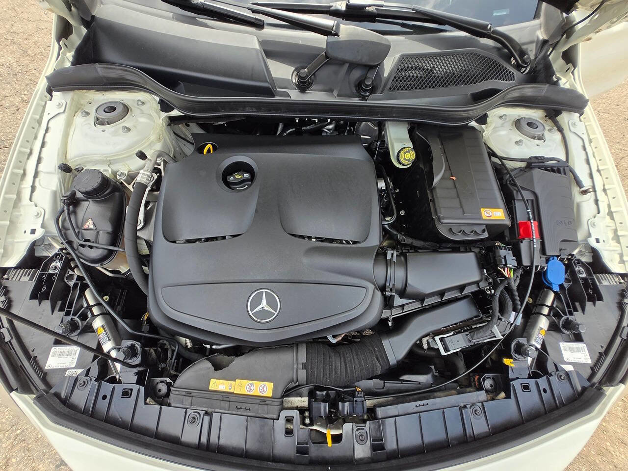 Used 2015 Mercedes-Benz GLA 250 image 42