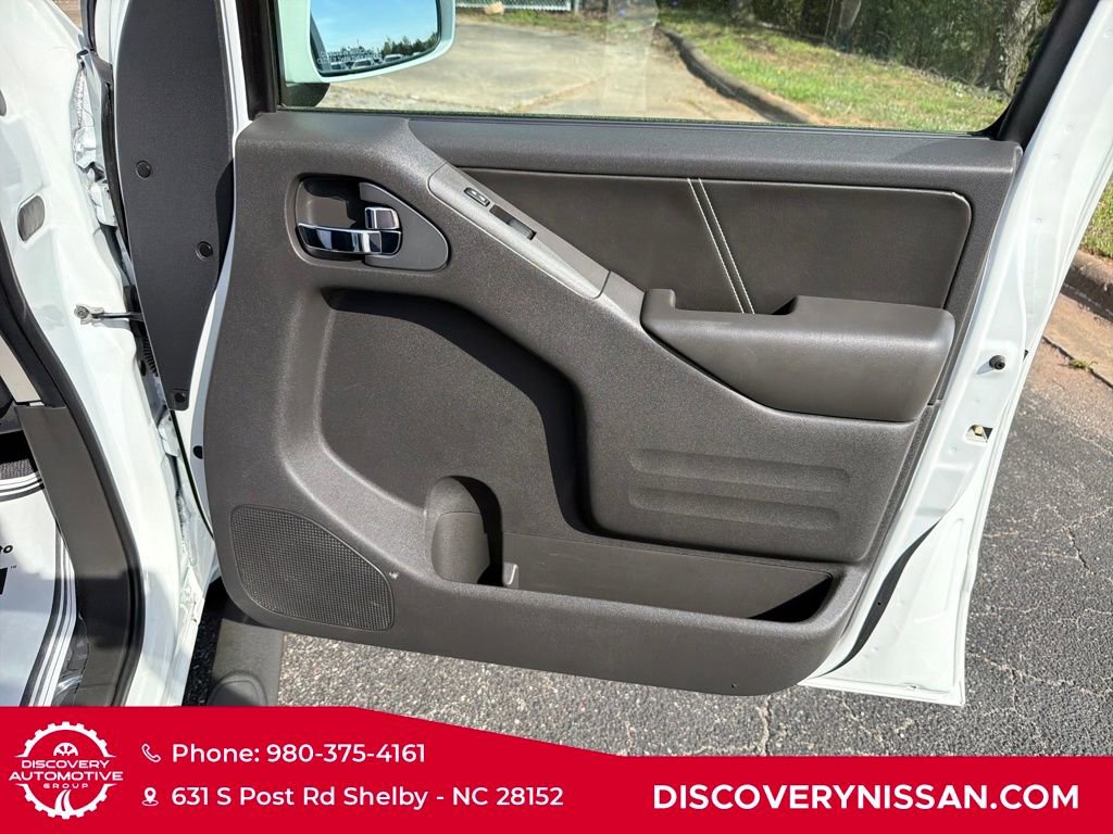 Certified 2018 Nissan Frontier PRO-4X w/ Pro-4x Luxury Package image 35