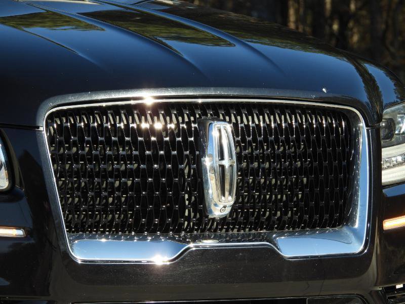 Used 2020 Lincoln Navigator Reserve w/ Equipment Group 208A Reserve image 12