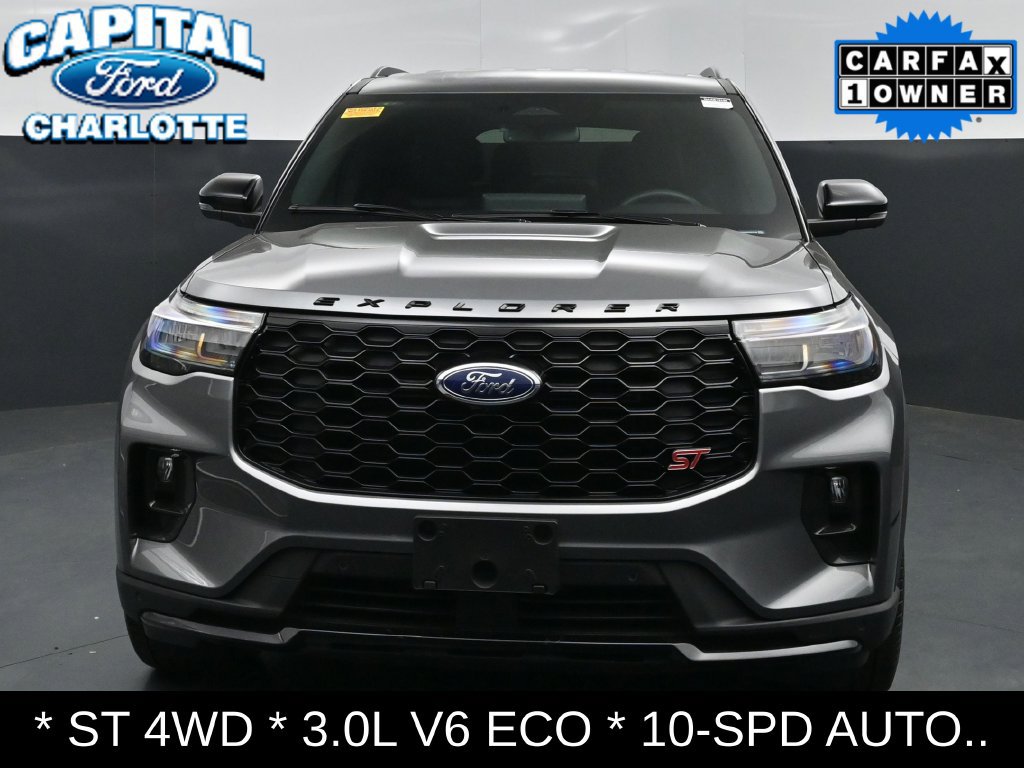 Used 2025 Ford Explorer ST AWD/4WD image 2